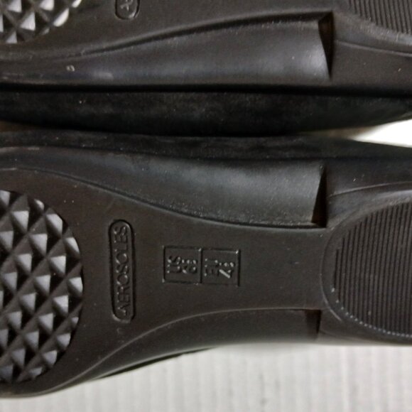 Aerosoles Black Suede Slip on Shoes with Logo Gold Design in size 6.5 - Picture 6 of 8